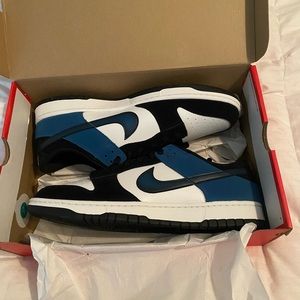 NWT Men’s Nike Dunk Low Retro Nas